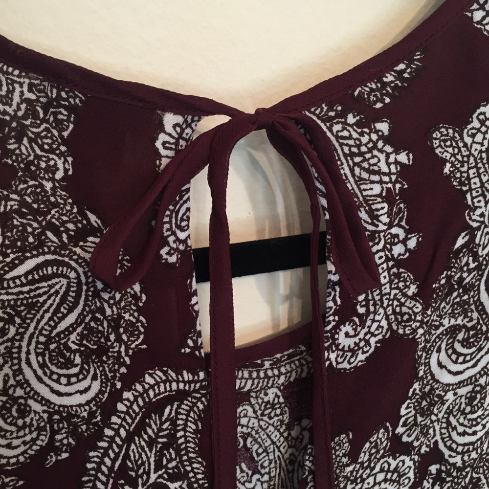 Bell sleeve dress - Picture 3 of 5